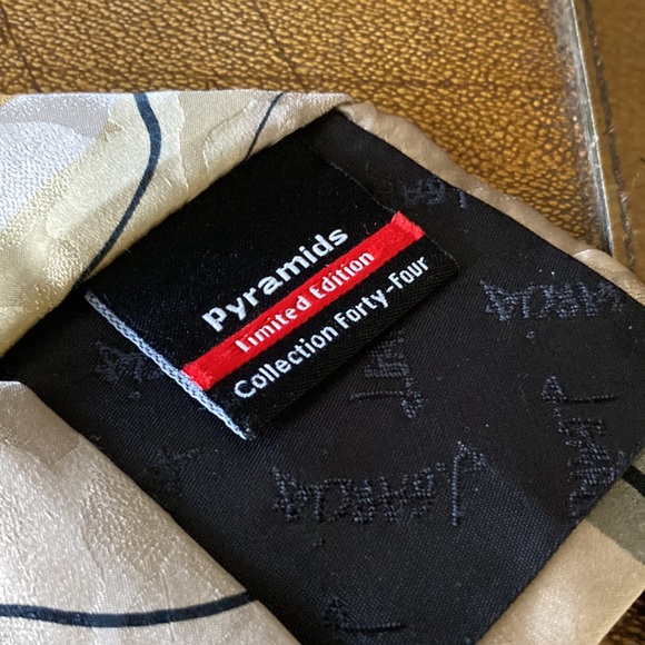 Jerry Garcia Tie - Collection Forty Four - Picture 3 of 4